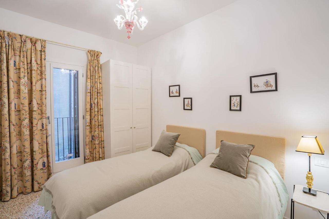 Ca' San Beneto Completely Refurbished In A Fabulously Area * Wenecja